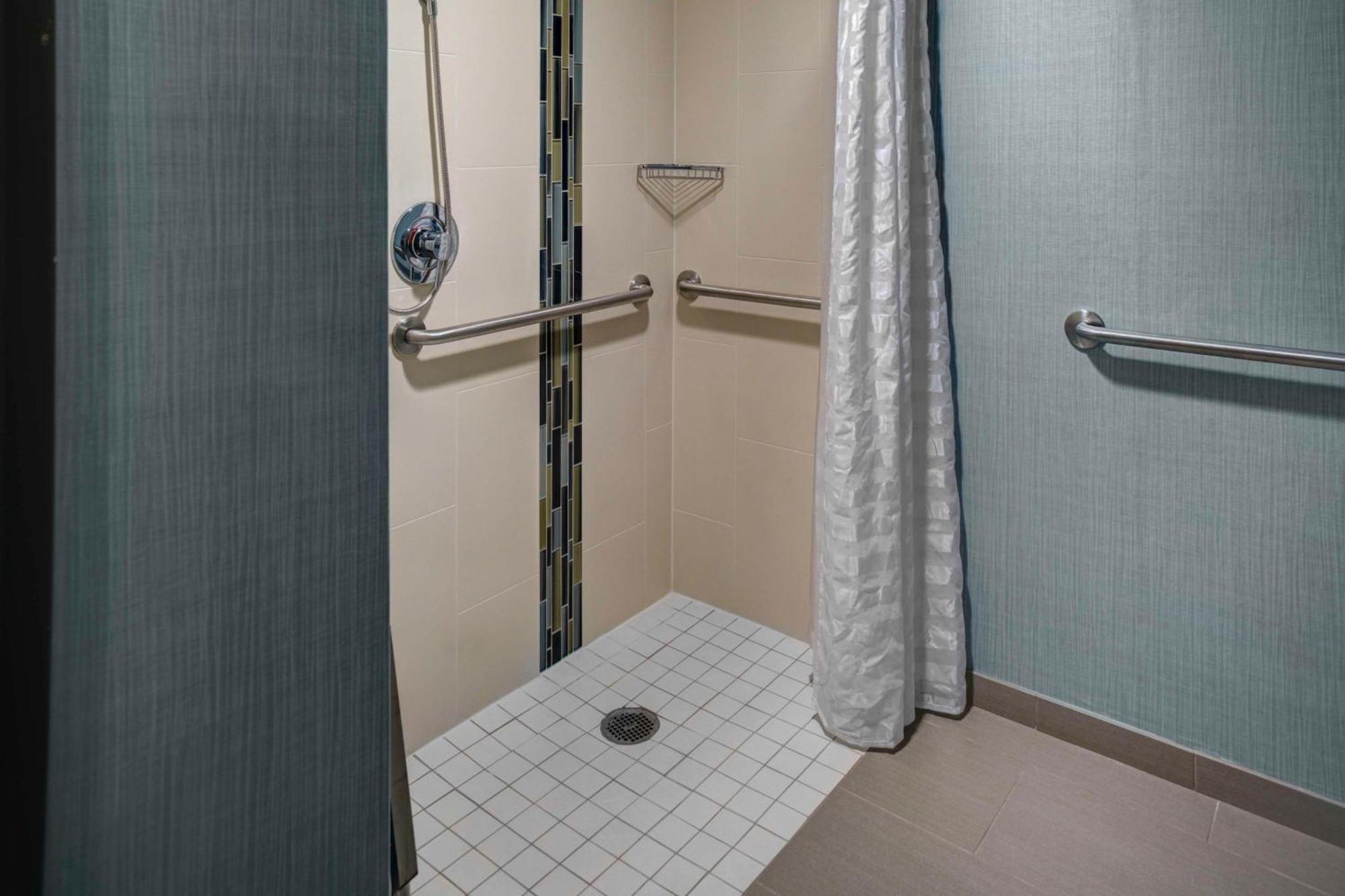 Hyatt Place Louisville-East Dış mekan fotoğraf