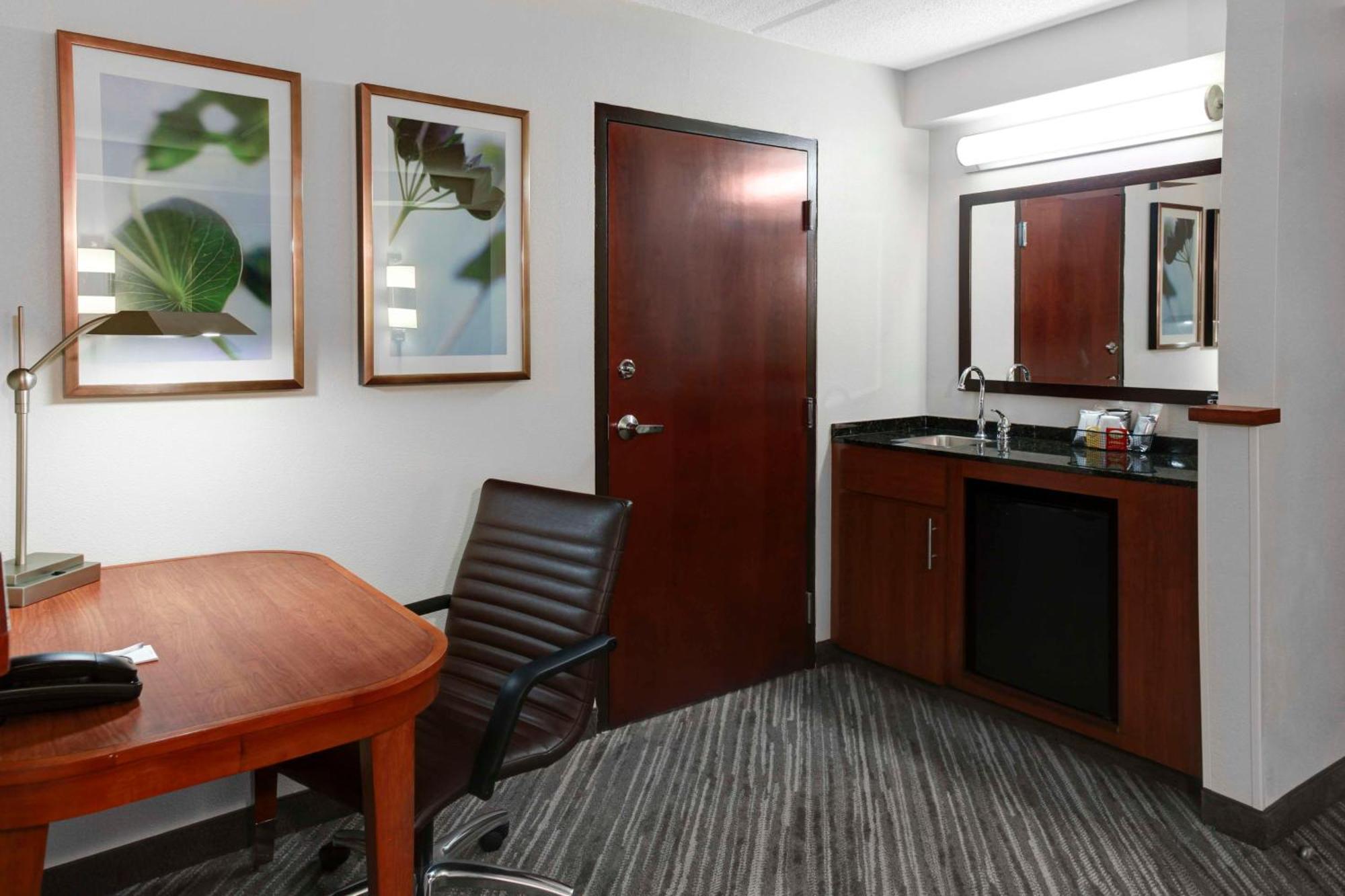 Hyatt Place Louisville-East Dış mekan fotoğraf