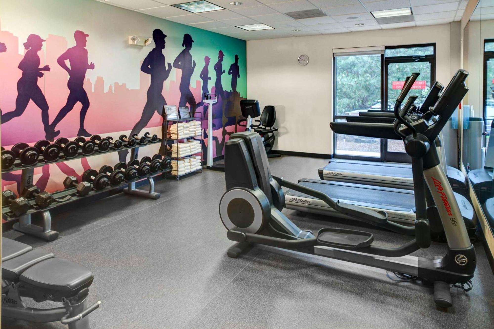 Hyatt Place Louisville-East Dış mekan fotoğraf