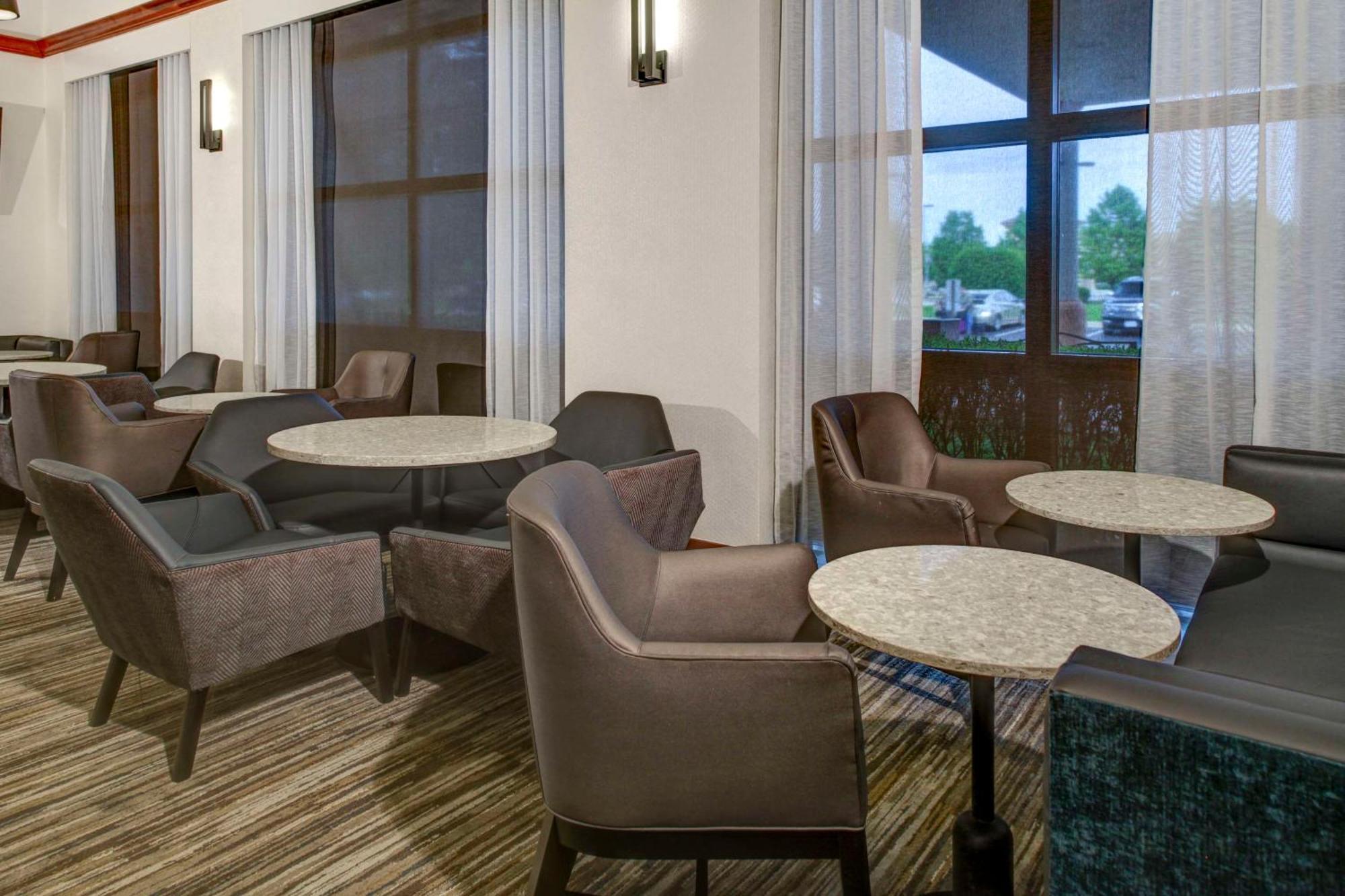 Hyatt Place Louisville-East Dış mekan fotoğraf