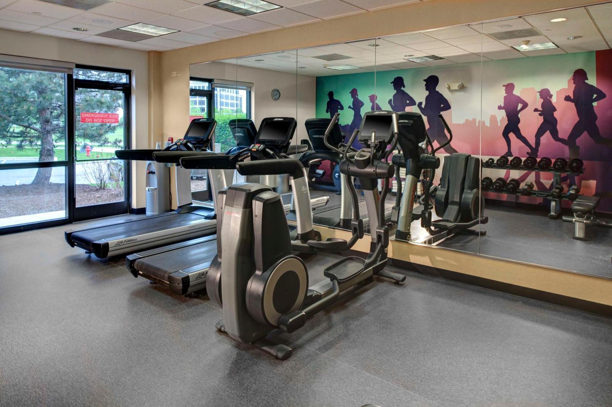 Hyatt Place Louisville-East Dış mekan fotoğraf